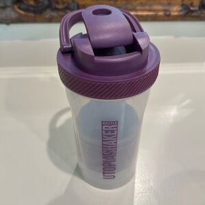 NWT Utopia Shaker Bottle